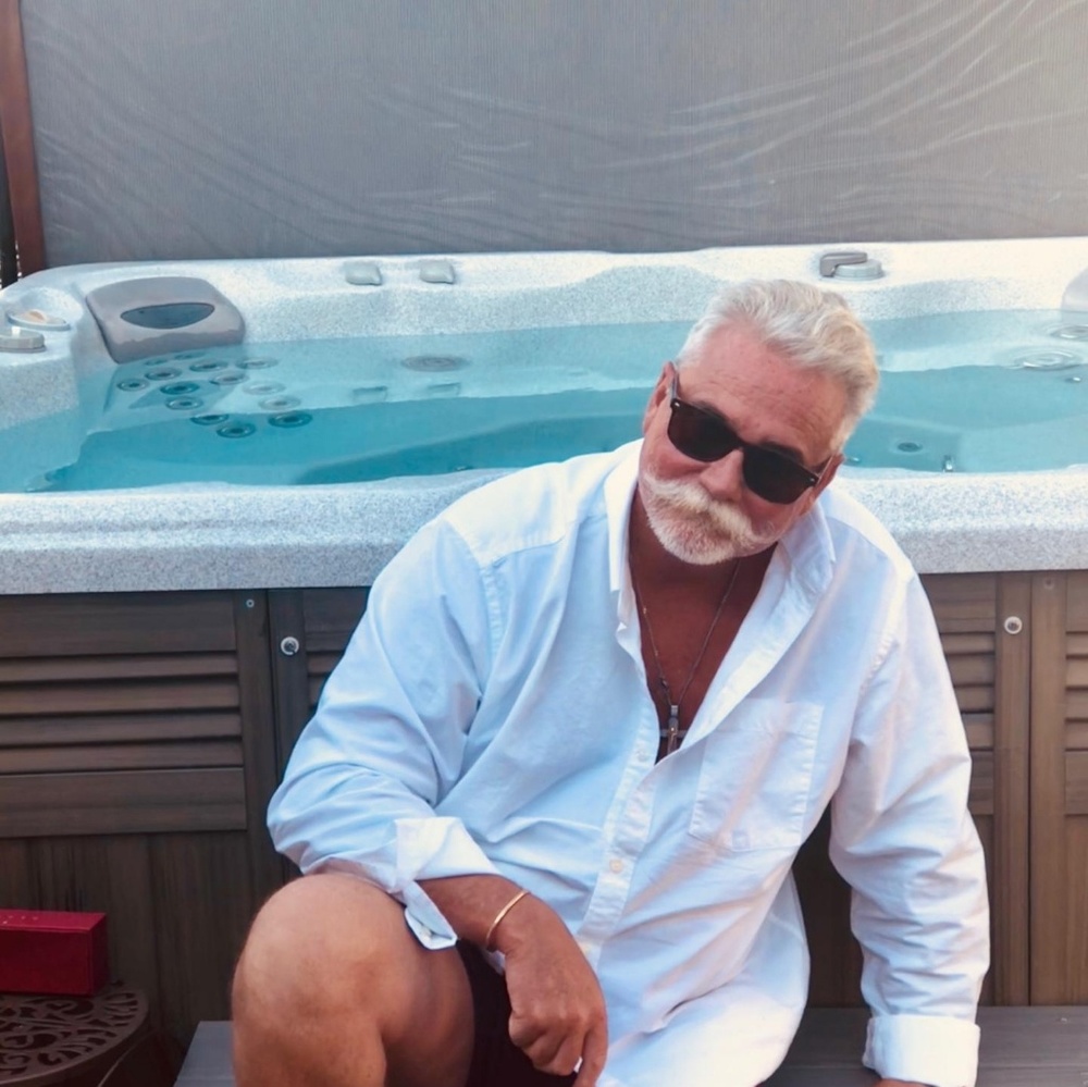 Meet your Posher, Bruce
